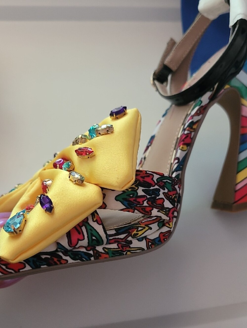 Betsey Johnson Yellow Bow Jeweled Ankle-Strap Peep-Toe RAINBOW  Heels - Picture 6 of 9